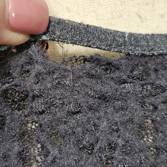 Torrid Knit Jersey Slub Lace Yoke Flutter Sleeve Top - Picture 6 of 7